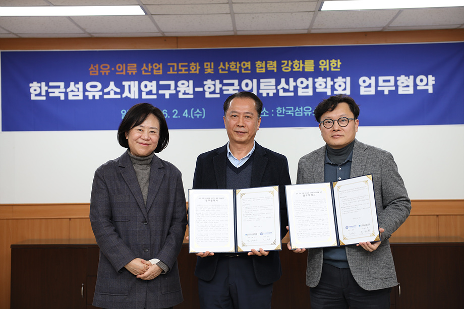 3033Ŭ���Ͻø� ����ũ���� �̹����� �������ϴ�