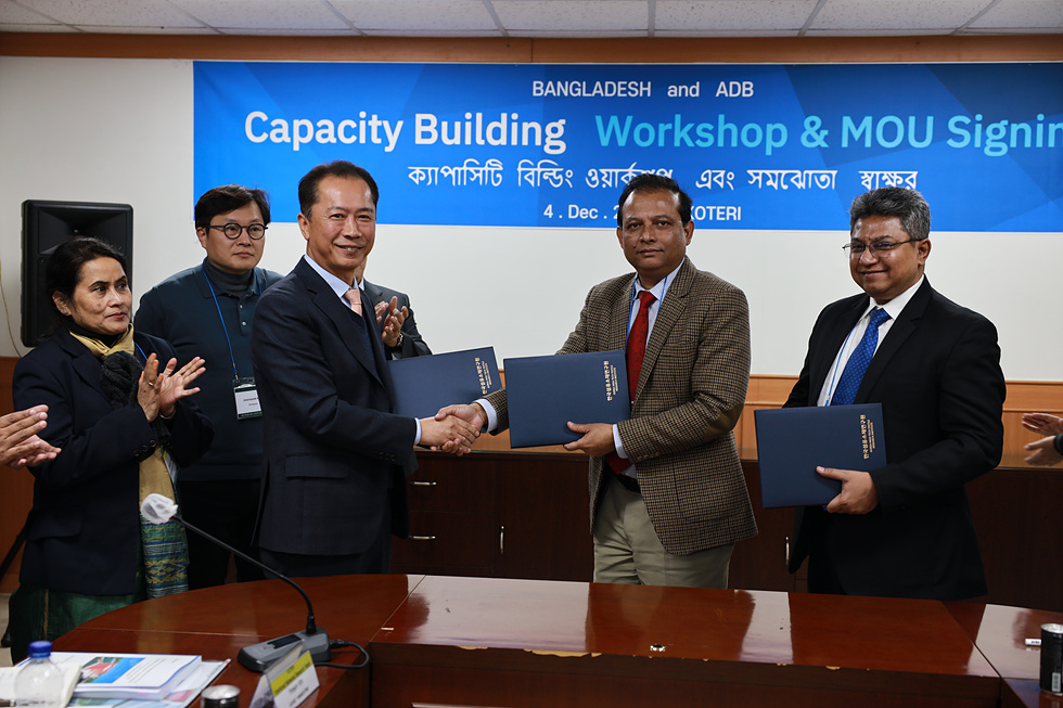 2738클릭하시면 원래크기의 이미지가 보여집니다